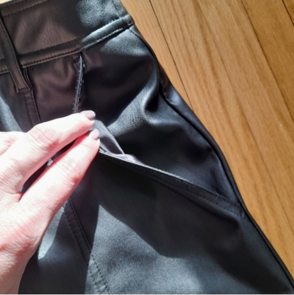 RW&CO. Black Faux Leather Skirt Size 8 - Picture 7 of 11